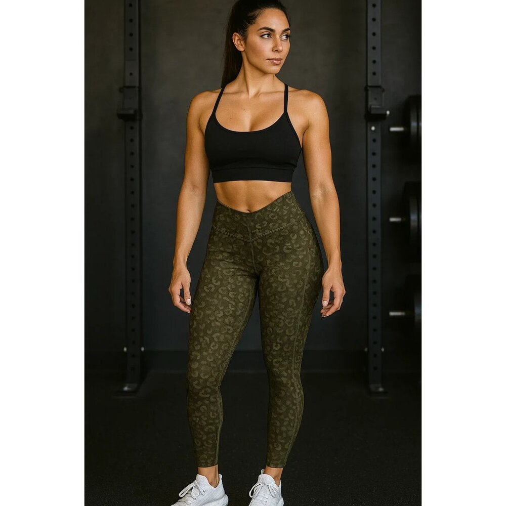 Lululemon size 4 Base Pace High-Rise Tight 25" Intertwined Camo Medium Olive